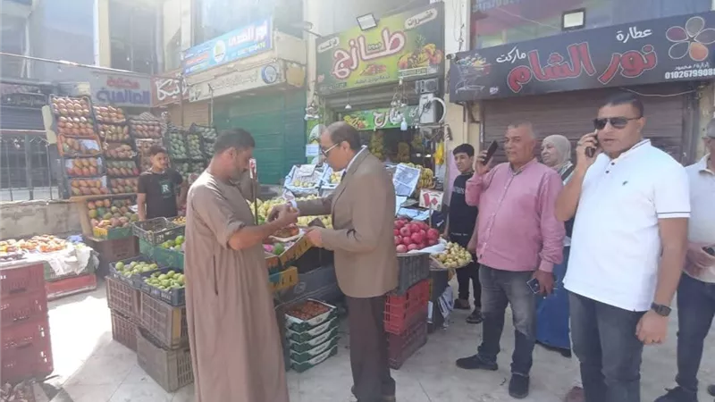ضبط كميات كبيرة من السلع والمواد الغذائية الفاسدة بمدينة العبور