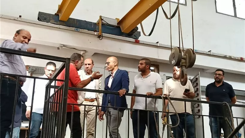 الغيطي فى جولة تفقدية موسعة بمحطة مياه مدينة العبور