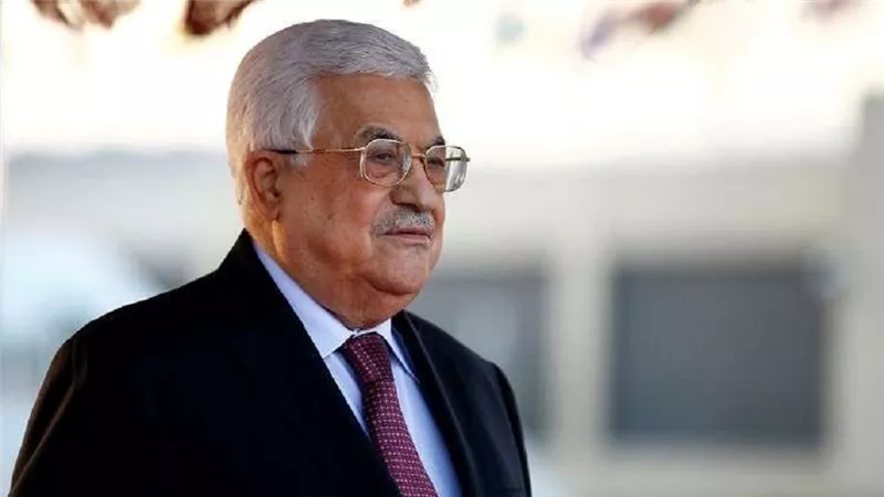 عباس يشيد بمواقف الرئيس السيسي الداعمة للشعب الفلسطيني وحقوقه العادلة