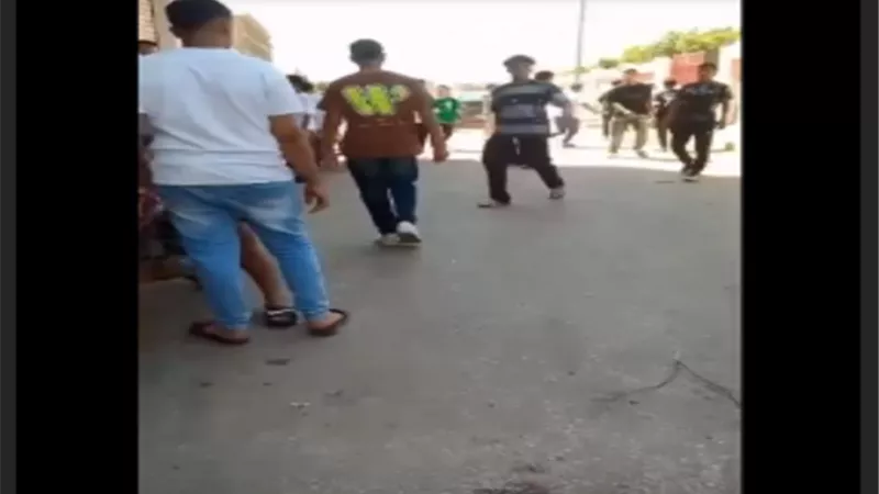 حقيقة تجمع عدد من الأشخاص أمام مدرسة بنات ومضايقتهم للطالبات با