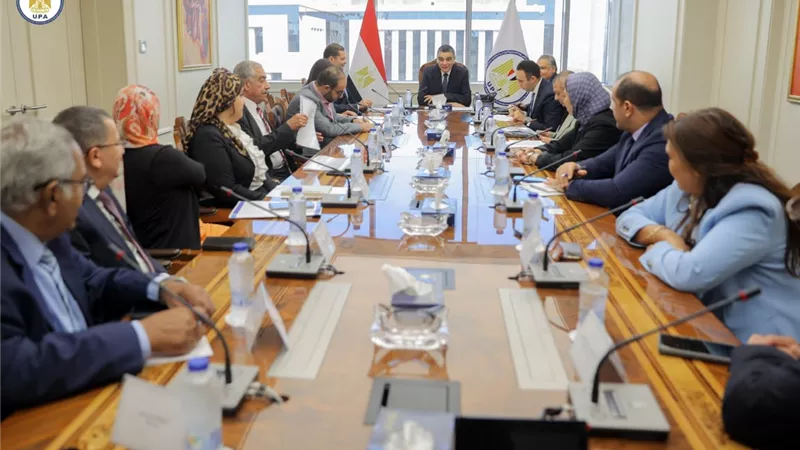 اجتماع بين التأمين الصحي الشامل وهيئة الشراء الموحد