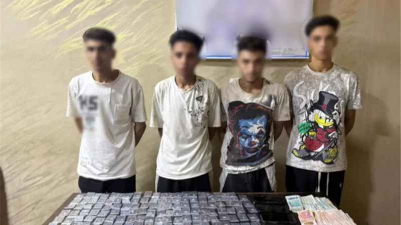 ضبط 4 أشخاص ظهروا فى فيديو يروجون المخدرات بالجيزة