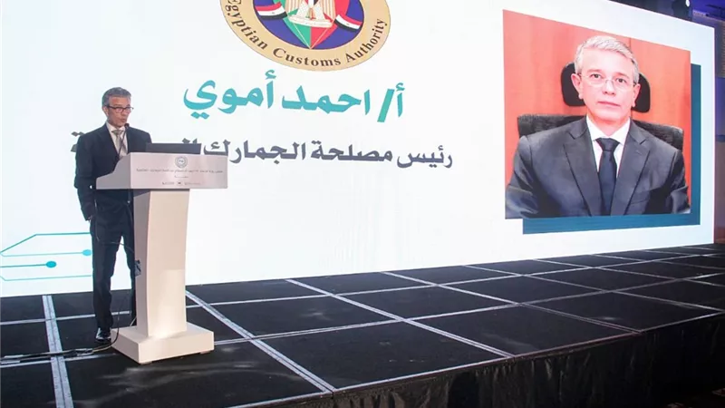 رئيس مصلحة الجمارك : مد جسور التعاون والشراكة مع مجتمع الأعمال