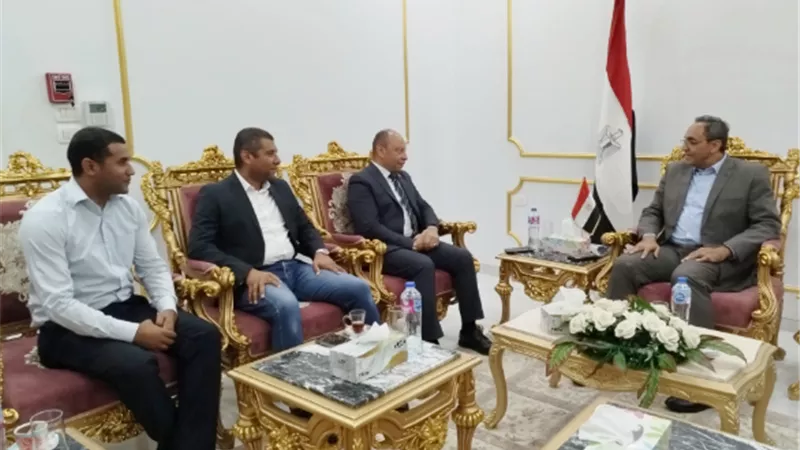 محافظ قنا ورئيس الشركة الحديثة للغاز يبحثان خطة التوسع