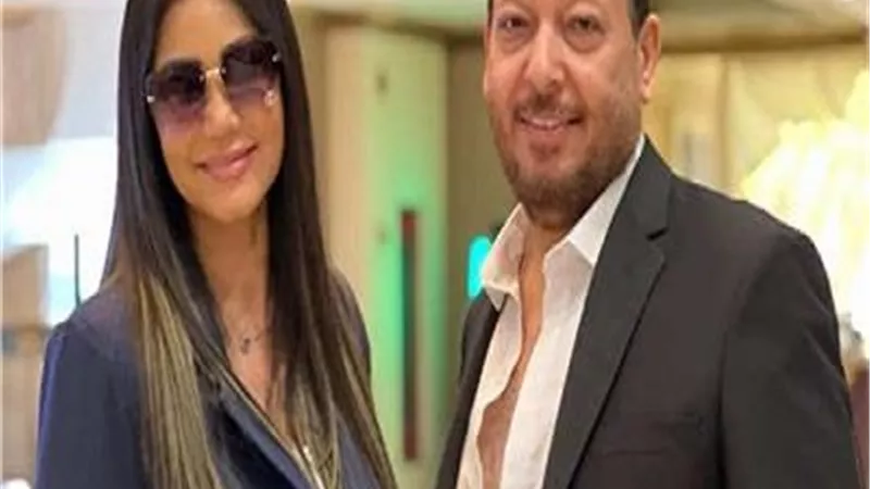 ايناس عز الدين تكشف تفاصيل حالة أحمد العيسوي بعد تعرضه لوعكة صحية