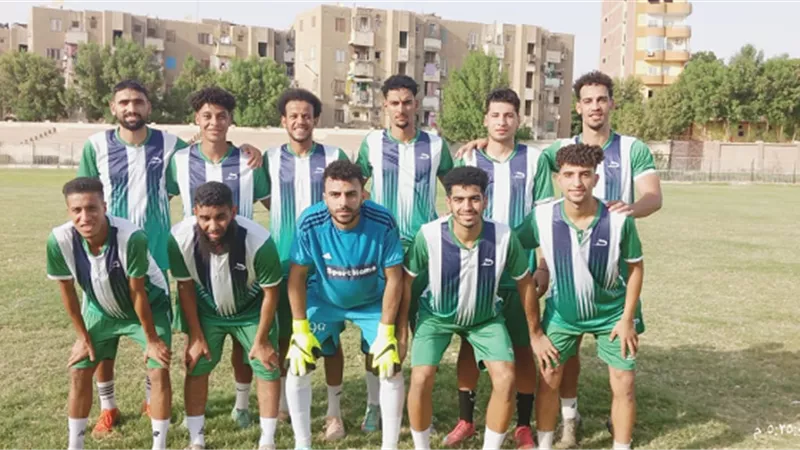 مجلس إدارة مركز شباب مدينة ادفو يقبل المدير الفني للفريق
