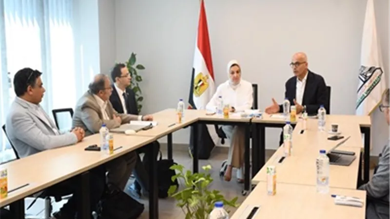 جامعة عين شمس تستعد لإطلاق مركز متقدم لتقنيات النانو