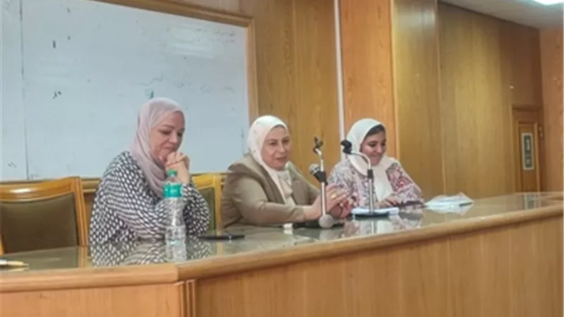 عميد ألسن عين شمس: الكلية قامت بدور محورى لدعم الطلاب الوافدين