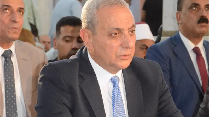 محافظ الغربية ووزير الأوقاف يؤدون صلاة الجمعة بالمسجد الأحمدى