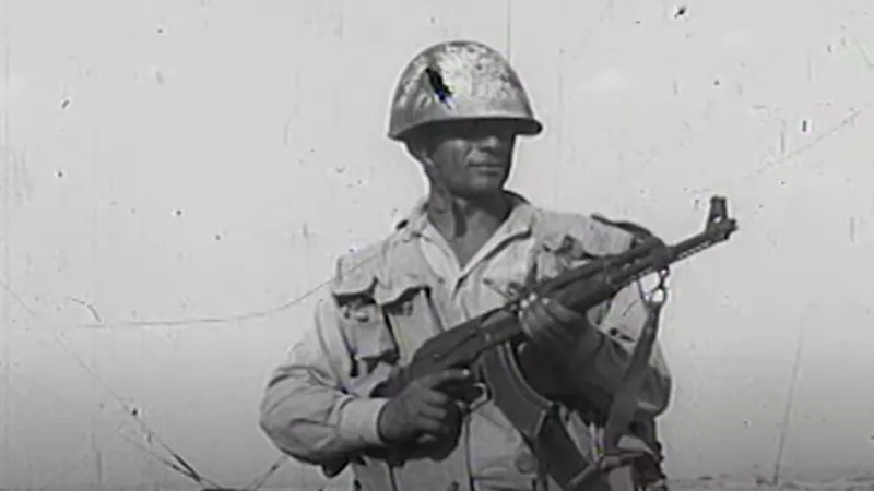 لقطات نادرة لأسرى العدو فى حرب أكتوبر 1973.. فيديو