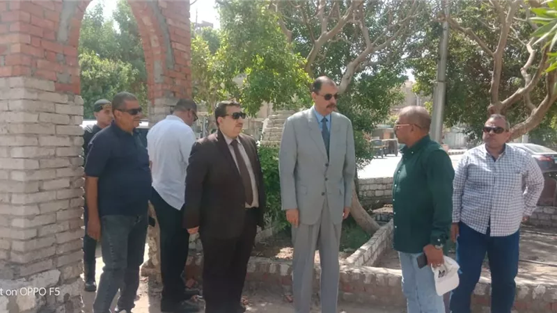 محافظ سوهاج يتفقد أعمال تطوير ورفع كفاءة منتزه المحطة بطهطا