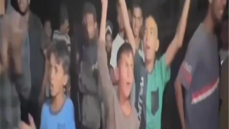 احتفالات واسعة فى غزة بعد موافقة حماس على خطة ترامب