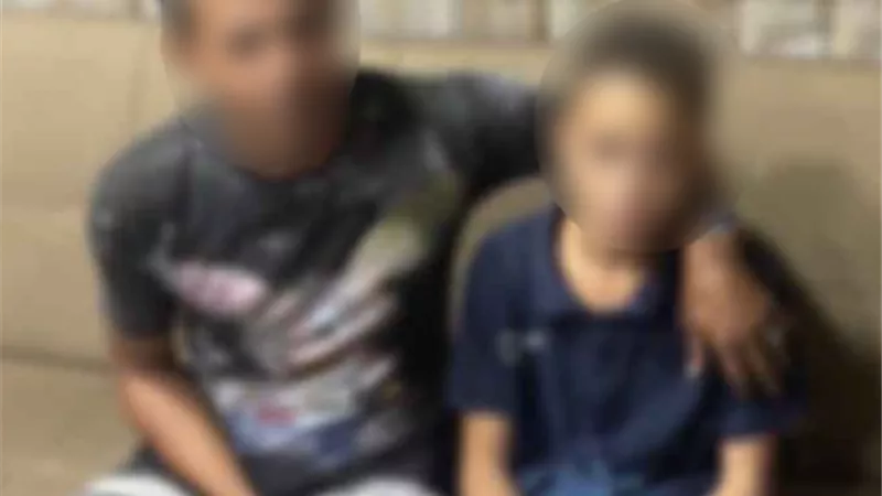 أمن قنا يعيد طفلا هرب من منزله لسوء معاملة والده