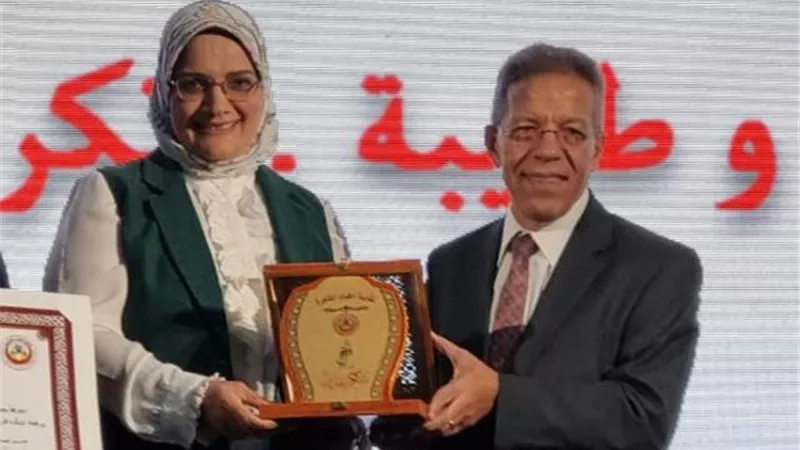أسباب تكريم نقابة الأطباء لمديرة المنطقة الطبية فى مدينة بدر.. بالصور