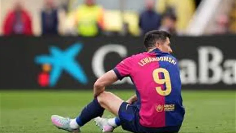 برشلونة يحسم موقفه من تجديد عقد ليفاندوفسكي