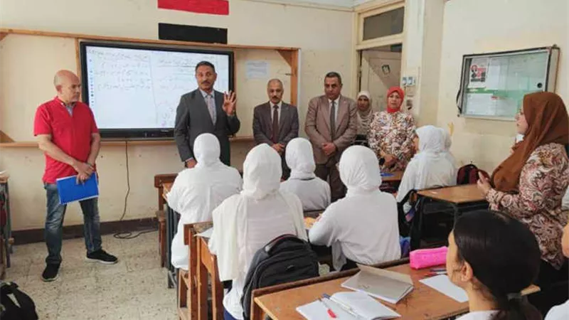 مطالب برلمانية لإخلاء المدارس والجامعات من 
