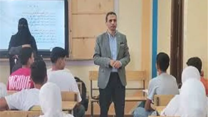 وكيل «تعليم كفر الشيخ»يتفقد انضباط العملية التعلمية بمدارس الرياض
