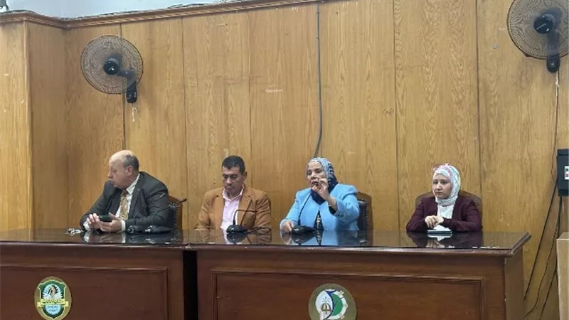 انطلاق مشروع التنور للطلاب الآداب بجامعة الفيوم