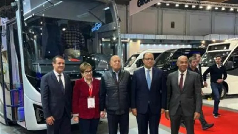 إطلاق أول اتوبيس مصري يعمل بالهيدروجين الأخضر والتعاقد على تصديره إلي أوروبا