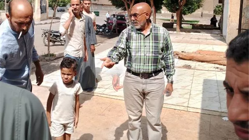 المخالفون على صفيح ساخن بمدينة بدر بسبب حملات الجهاز ليلاً ونهاراً صور