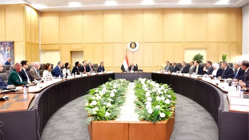 كامل الوزير يبحث مع وفد البنك الدولى المشروعات الجاري تنفيذها