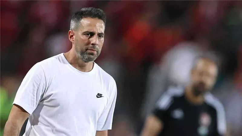 وكيل فيريرا: كان مطروحا على الأهلي.. ونطالب الجماهير بالصبر