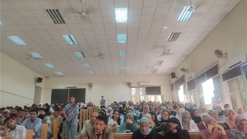 إعلام الفيوم..ينظم لقاءً موسعا مع طلاب كلية الزراعة