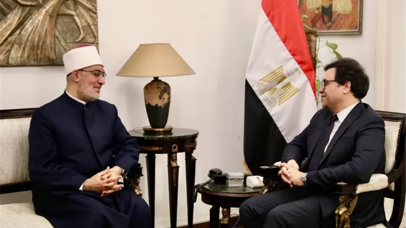 المفتي: نُقدّر دور وزارة الثقافة في نشر الوعي والمعرفة