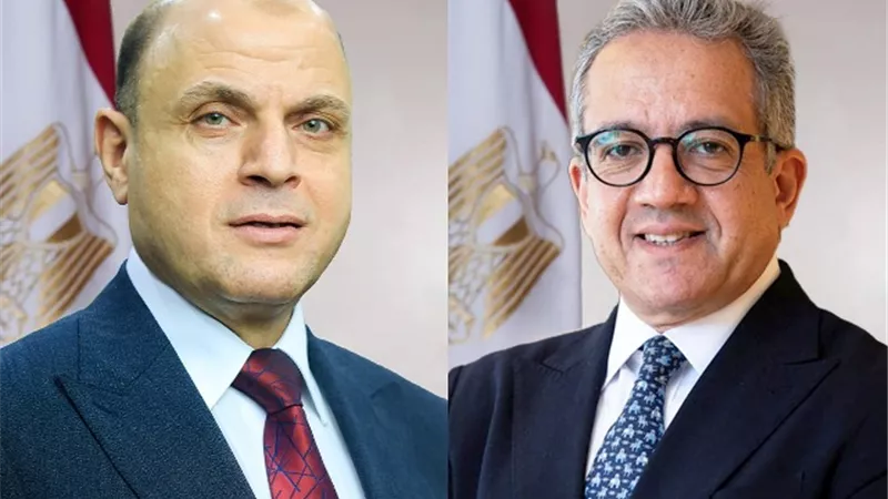 عبدالمعطي يهنئ العناني لفوزه بمنصب المدير العام لليونسكو