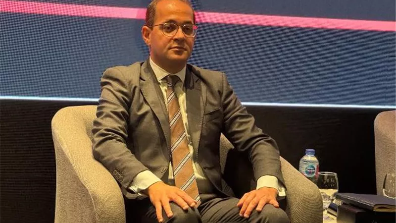 وزير المالية يهنئ العناني بفوزه بمنصب مدير عام «اليونسكو»