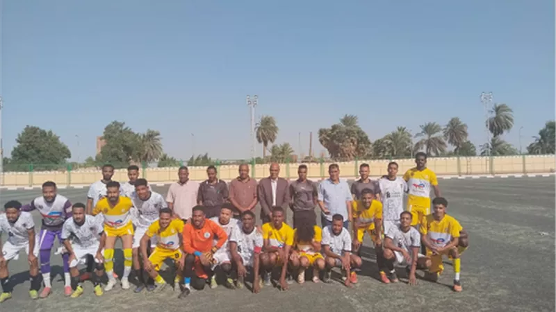 وكيل وزارة الشباب والرياضة بأسوان يشهد مباراة قبل النهائي