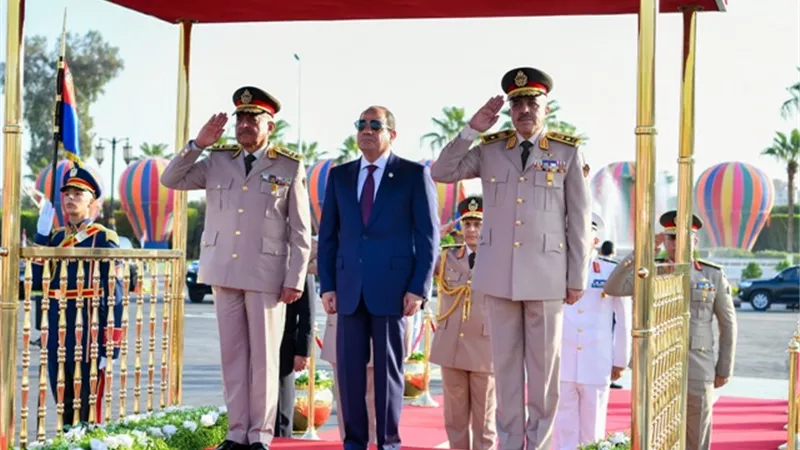 المتحدث الرئاسي ينشر صور الرئيس السيسي أمام النصب التذكاري واجتماعه بالمجلس الأعلى للقوات المسلحة