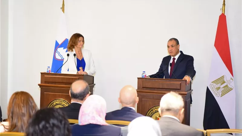 وزير الخارجية يشيد بالعلاقات بين مصر وسلوفينيا