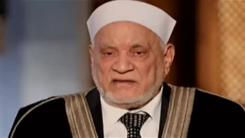 عمال مصر ' ينعى الدكتور أحمد عمر هاشم