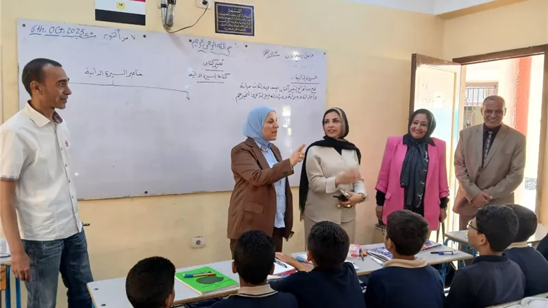 مدير تعليم القاهرة تتابع سير الدراسة بإدارة مصر الجديدة