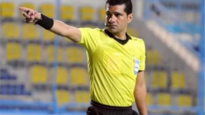 طاقم تحكيم مصري لقيادة مباراة أولمبيك والملعب التونسي بالكونفدرالية