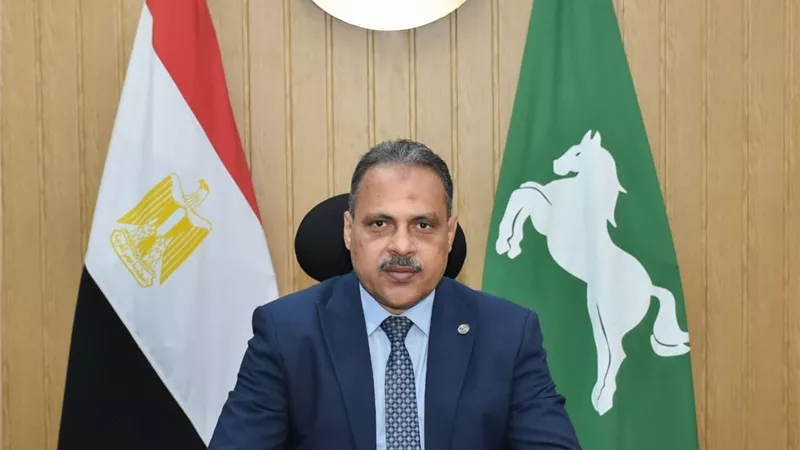 محافظ الشرقية ينعي معلم خبير مادة الرياضيات شهيد الواجب والعلم