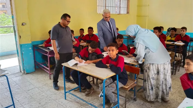 وكيل تعليم القاهرة يوجه بسرعة استكمال أعمال الصيانة بالمدارس