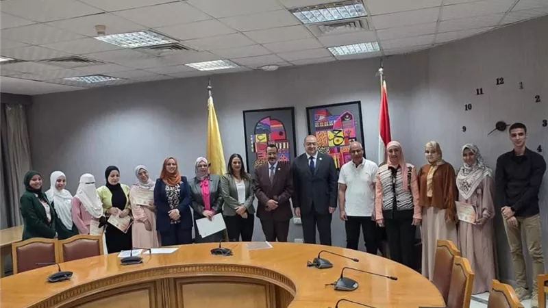 جامعة حلوان تكرم طلابها الفائزين بمسابقة «الطالب الأعلى إنجازًا»