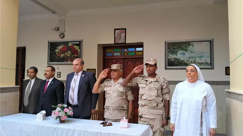 مدرسة الراهبات الفرنسيسكان بقنا تحتفل بذكرى انتصارات أكتوبر