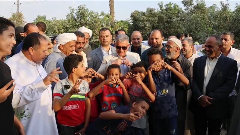 محور الحمادات هدية لأهالي الإسماعيلية في عيدها القومي..صور