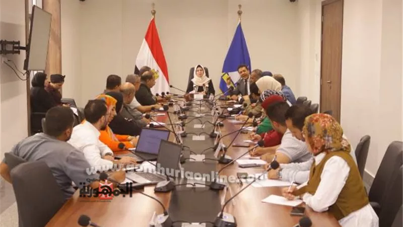 نائب محافظ دمياط تتابع مشروعات 