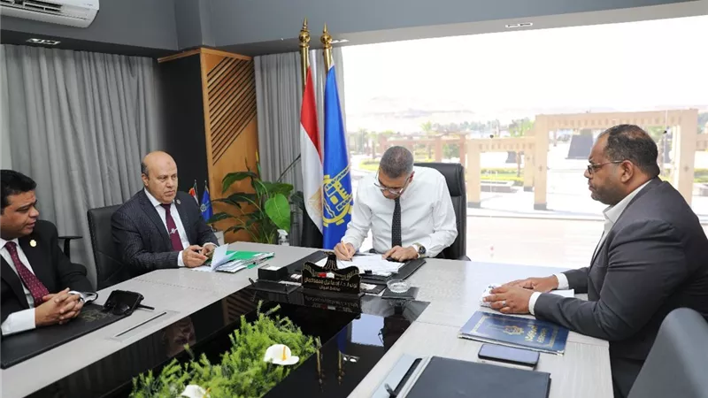 محافظ أسوان يصدق على نقل تبعية مستشفى السباعية لمنظومة التأمين