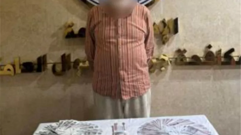 ضبط نصاب استولى على أموال راغبى السفر للخارج