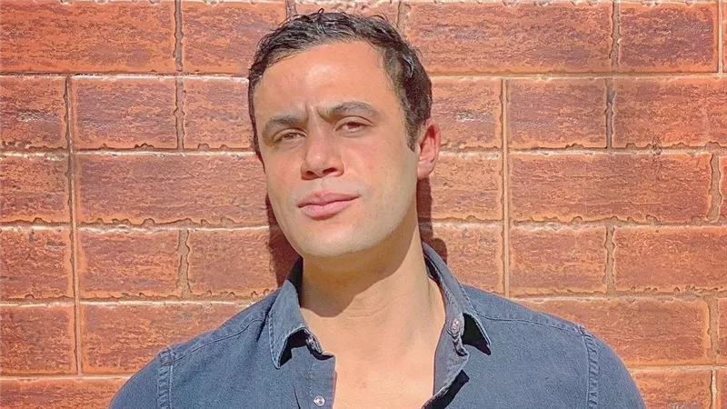 محمد إمام يشوق جمهوره لـ فيلم 