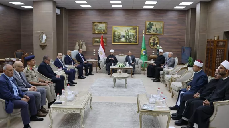 وزير الأوقاف و المفتي و المسلماني يشهدون احتفالات عيد الإسماعيلية