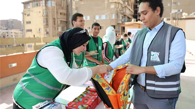 فاعل خير يتكفل بعشر تلاميذ كفالة كاملة ومازالت القوائم في زيادة