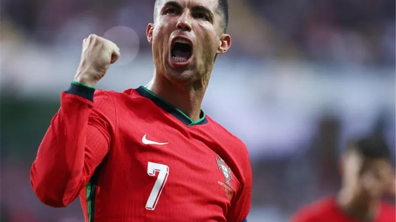 رقم قياسي جديد ينتظر رونالدو مع البرتغال أمام إيرلندا