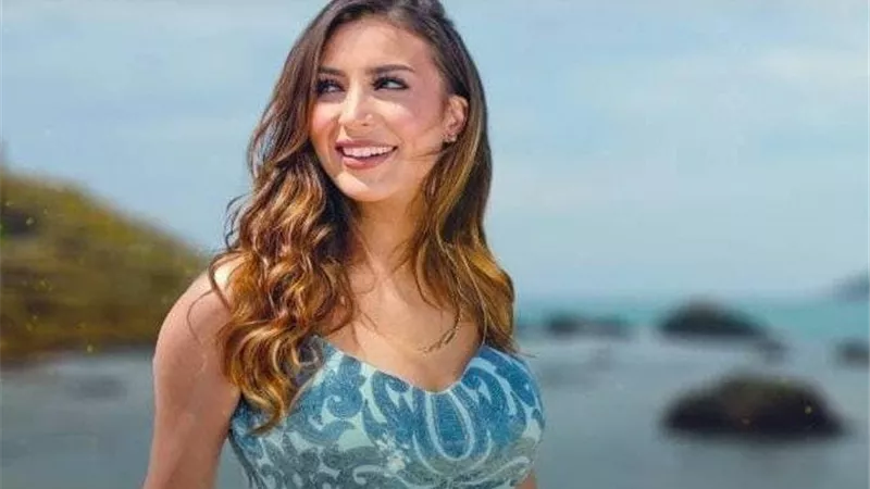 جنات تطرح أحدث أعمالها الغنائية .. فيديو