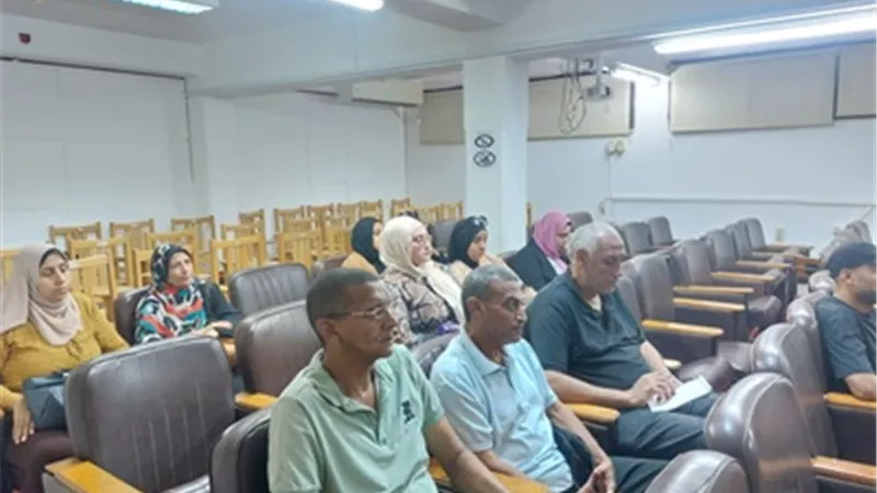 جامعة قناة السويس تنفذ برنامجًا تدريبيًا حول «فن الكتابة»